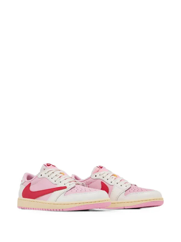 Travis Scott “Tropical pink”
